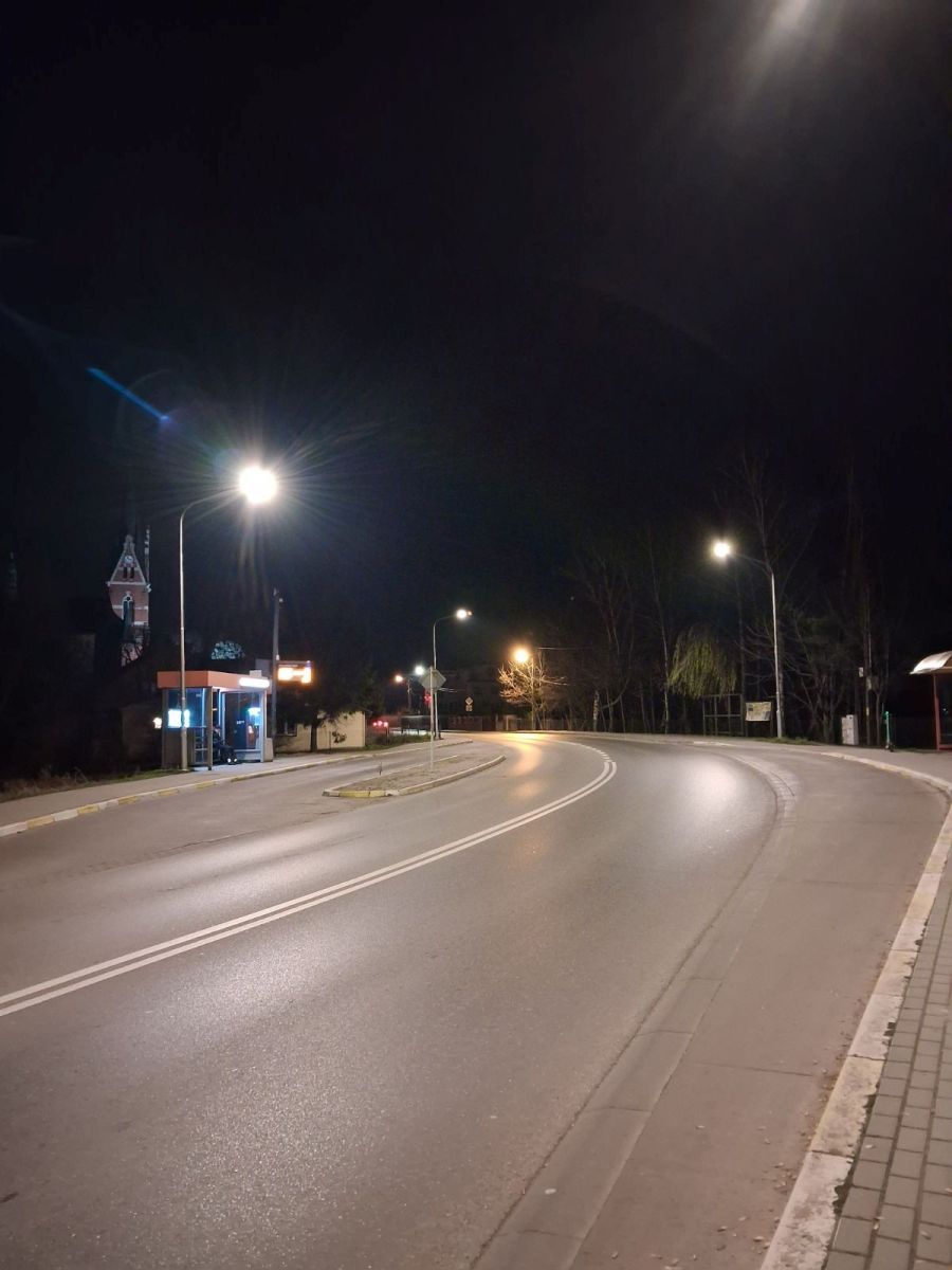 zdjęcie oświetlenia ulicznego na ul. Paderewskiego w Rzeszowie